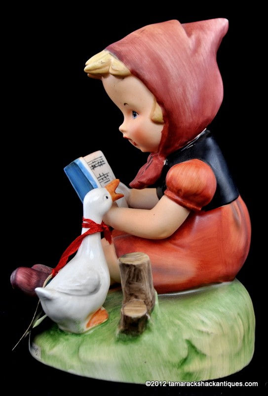 Little Girl With Sand In Her Shoes Sandy Shoes Figurine Collectors Vintage Erich Stauffer Hand Painted Porcelain figurine