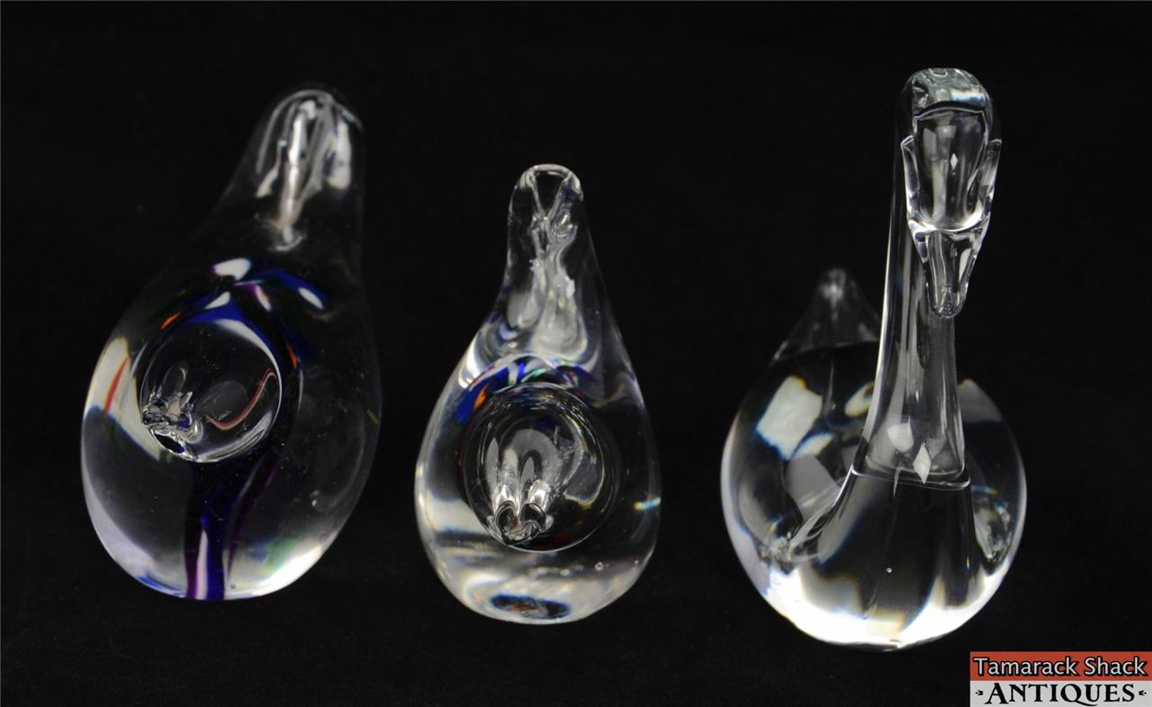 Lot of 3 Bird Art Glass Paperweights Clear Swan Two Burst of Color Blue Purple - Image 4