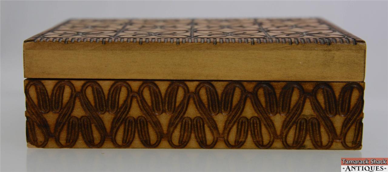 Vintage Polish Flemish Art Pyrography Four Petal Flower Trinket Box Well Made - Image 8