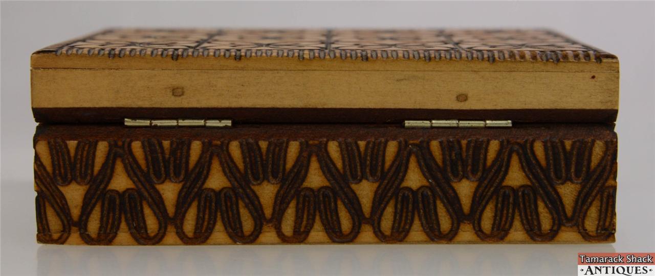 Vintage Polish Flemish Art Pyrography Four Petal Flower Trinket Box Well Made - Image 2