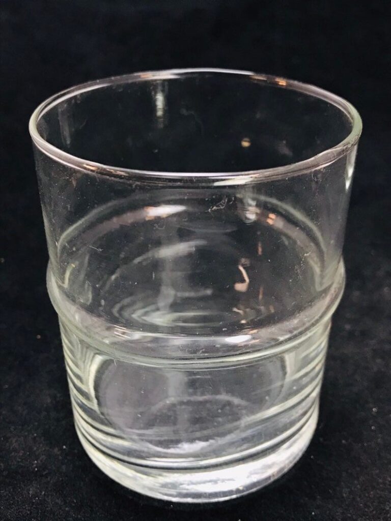 clear drinking glasses plastic