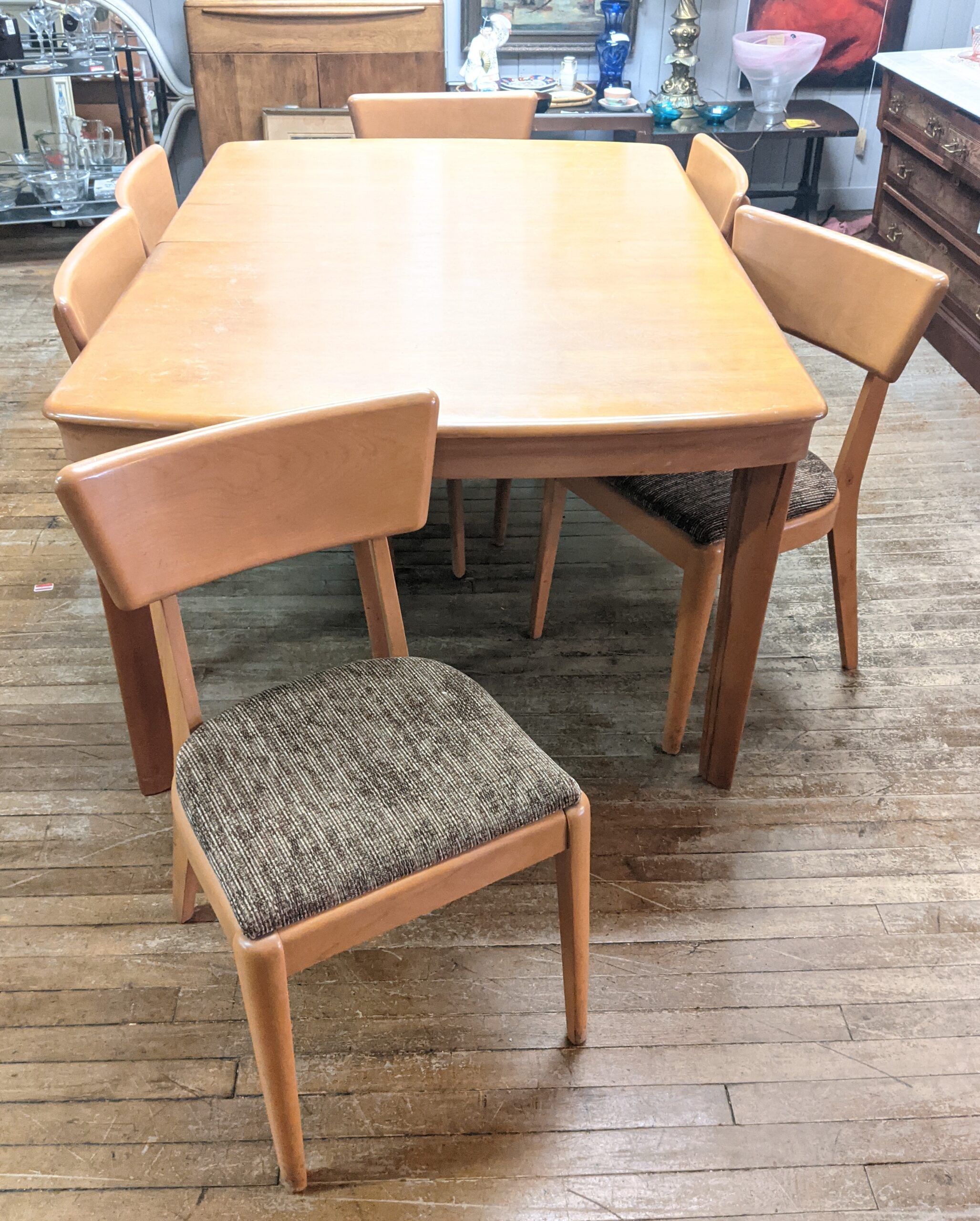 Heywood Wakefield Mid-Century Modern Dining Set | Extention Table and 6 Chairs | Champagne | 20528 - Image 2