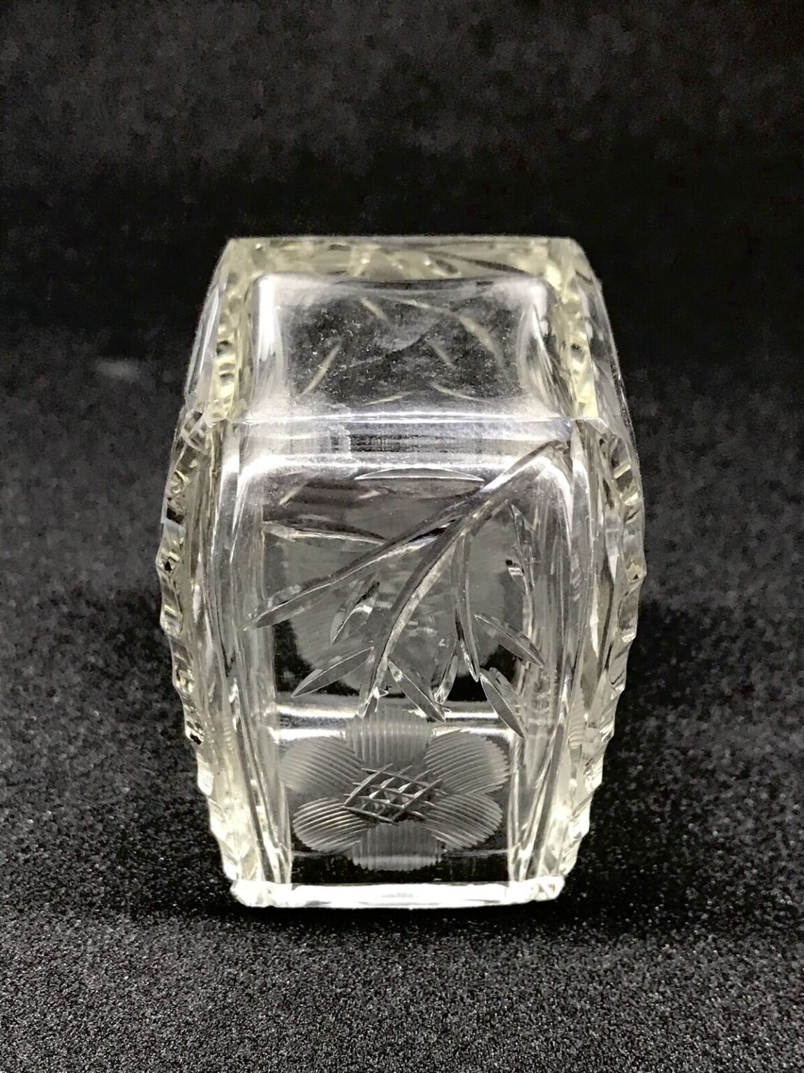 Beautiful Antique Cut Glass Floral Motif Toothpick Holder ref 22532