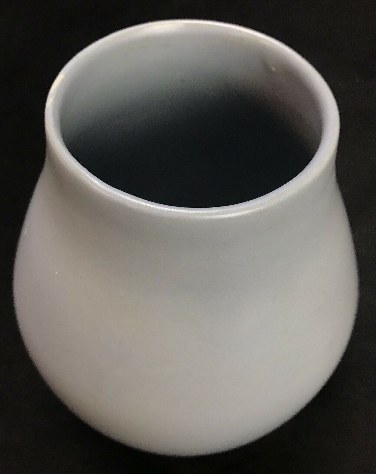 Vintage 1940s M Series Red Wing Rumrill Murphy Era Garden Club m5003 Blue Vase - Image 4