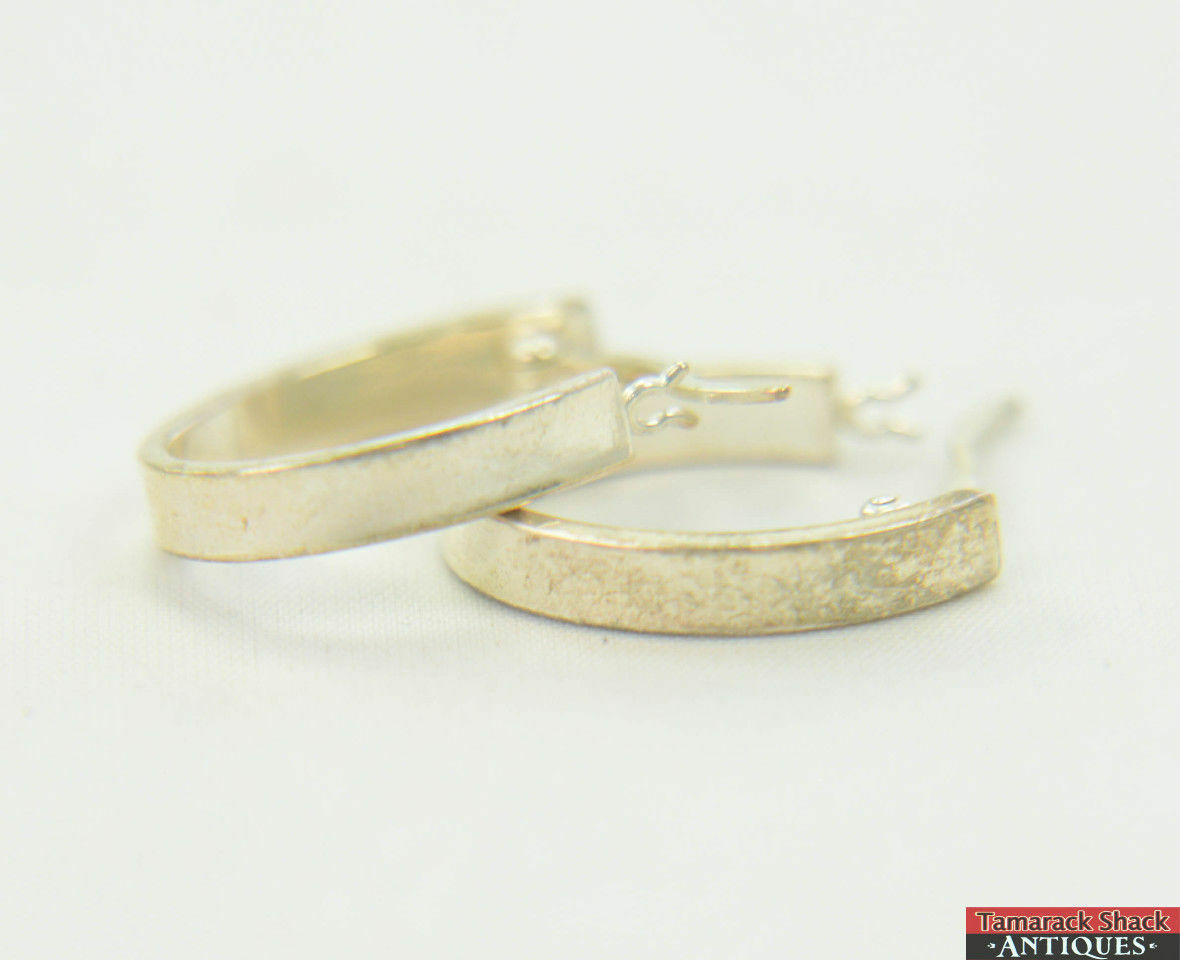Vintage Sterling Silver 925 Thailand Signed Hinged Hoop Earrings Flat Oval 2 Gr. - Image 3
