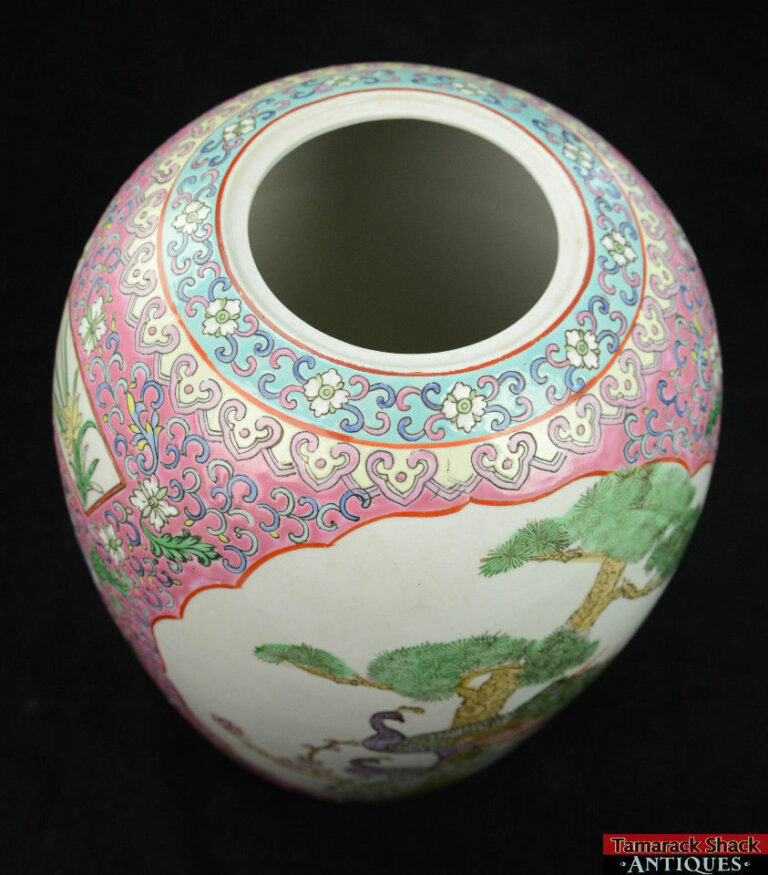 Large 12 1/4″ Chinese Da Qing Qianlong Nian Zhi Jar Vase Vessel Peacock