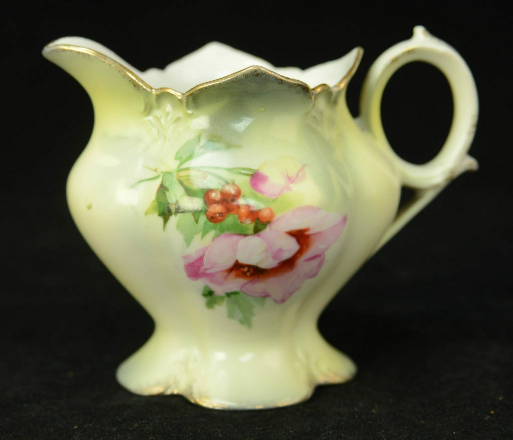 RS Prussia Vtg Ornate Antique Green Mold #534 Marked Berry & Flower Creamer L6Y