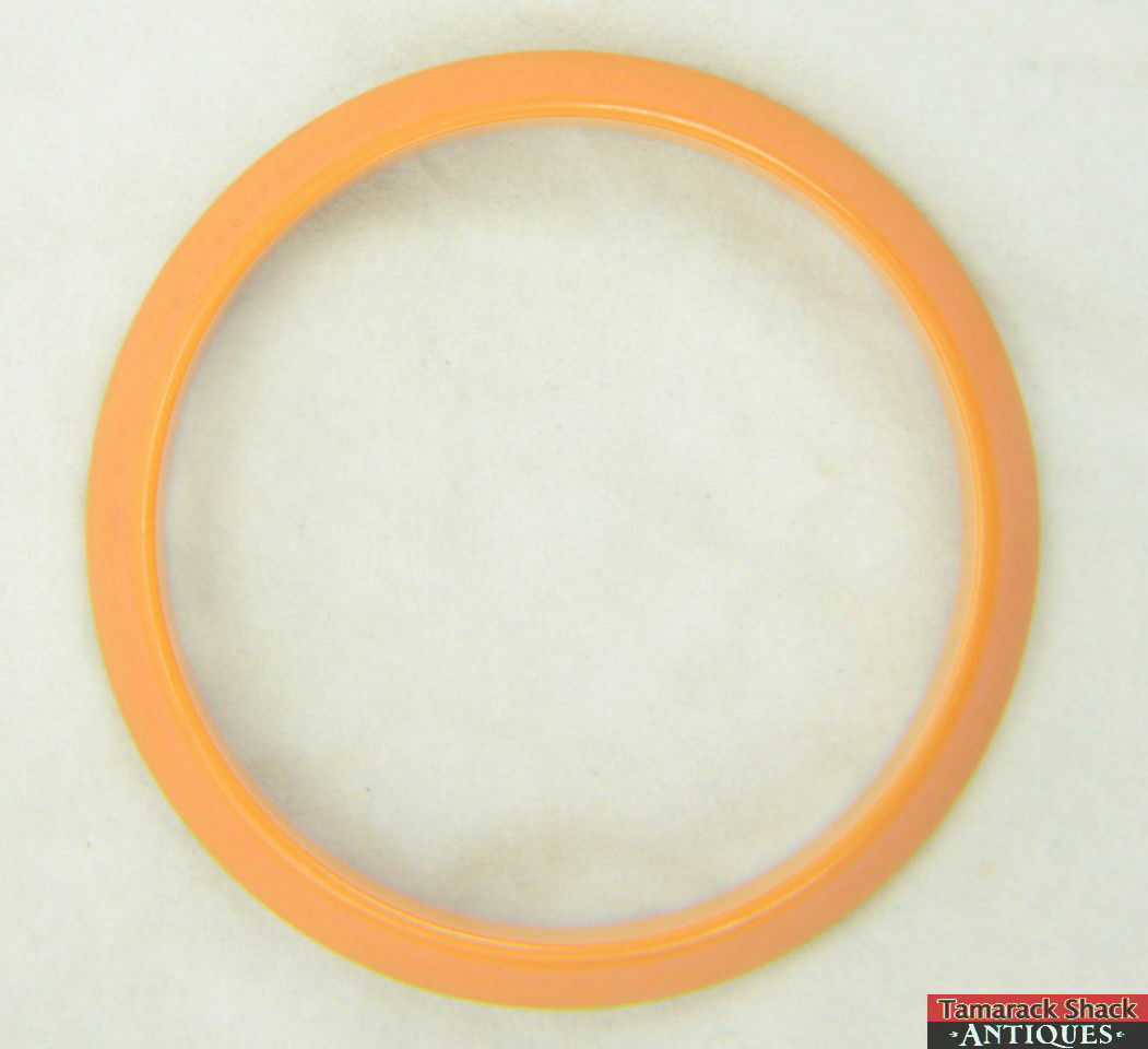 Pair of Vintage Butterscotch Rectangular Catalin Bakelite Bangle Cuff Bracelet - Image 4