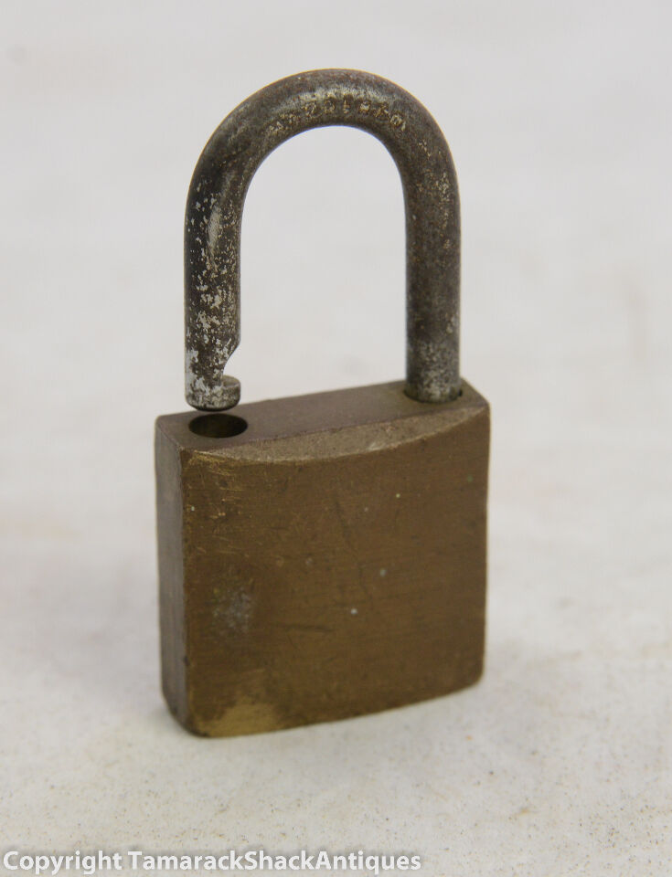 Vintage Unnamed Hong Kong Used Condition Padlock Without Key 7 Circles - Image 3