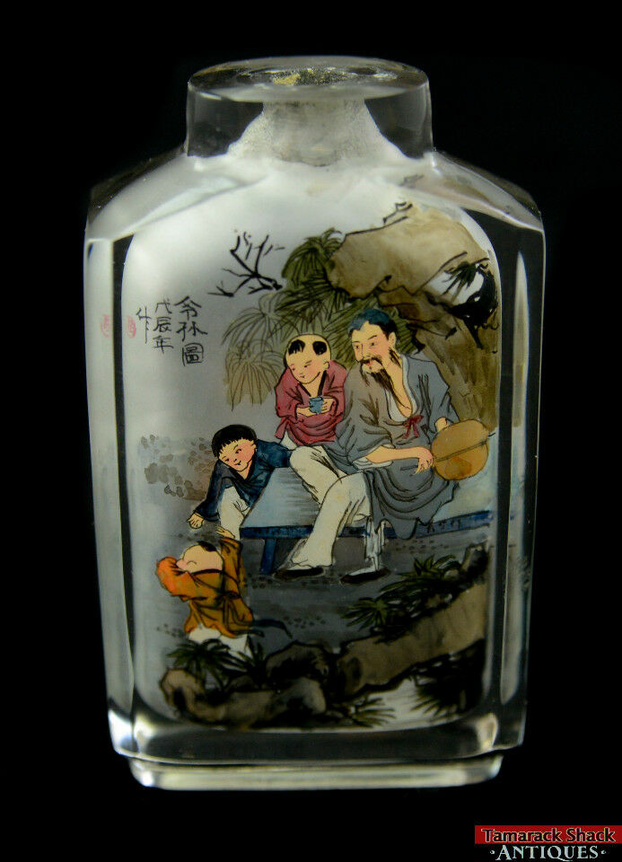 Chinese Glass Reverse Painting Snuff Bottle Red Signature Scenes Family