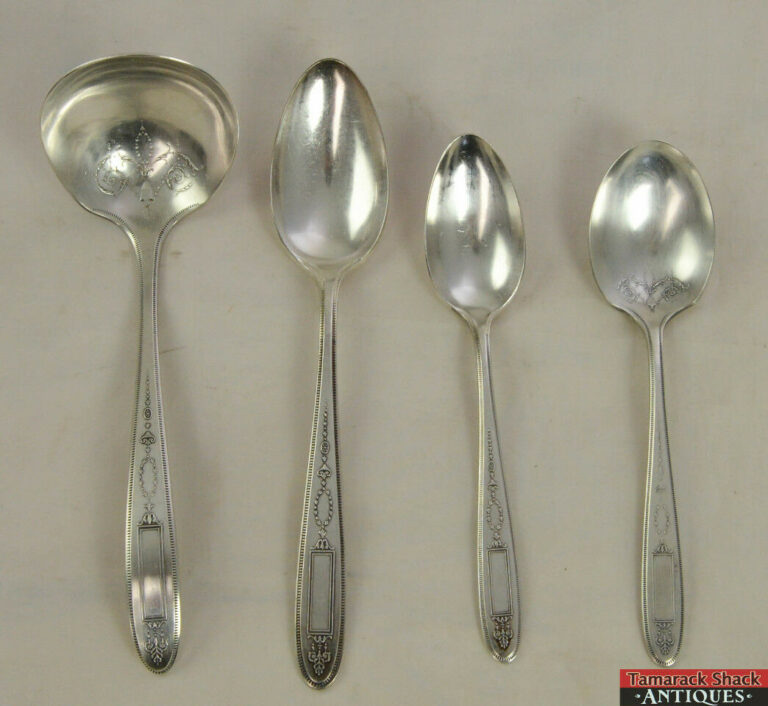 45 Pc Oneida Community Silverplate Grosvenor 1921 Pattern Flatware Set 