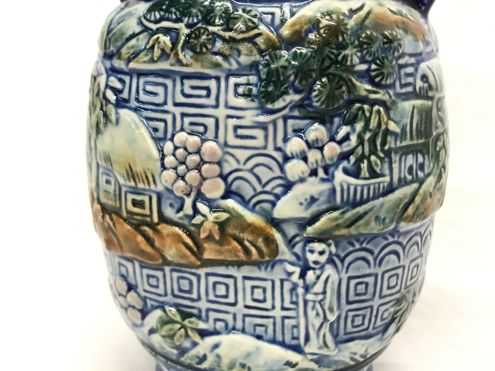 Vintage Japan Asian Orient Landscape Majolica Figular Relief Vase, 6.25" | 22220 - Image 8