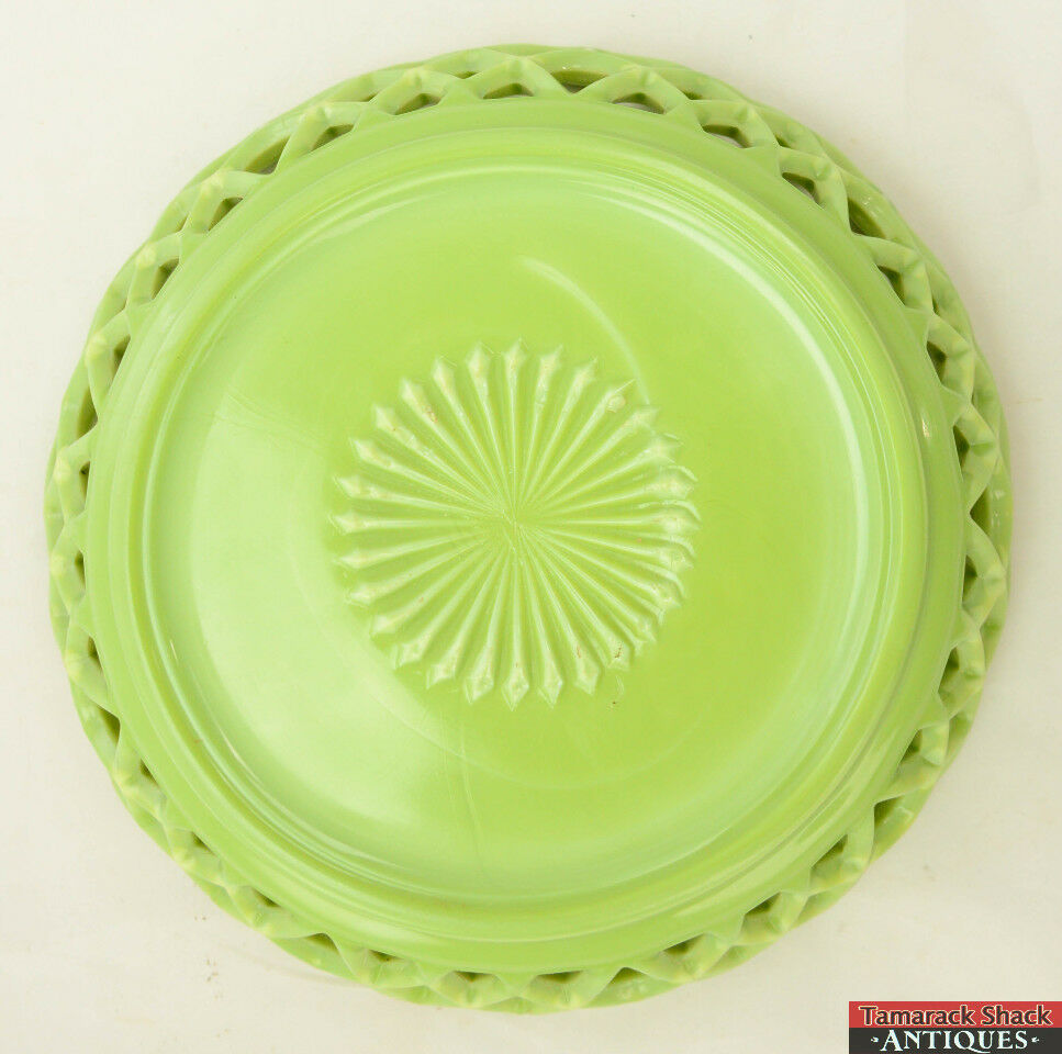 Vintage Opaque Green Round 6 7/8" Lattice Reticulated Candy Bowl Dish 16062 - Image 4