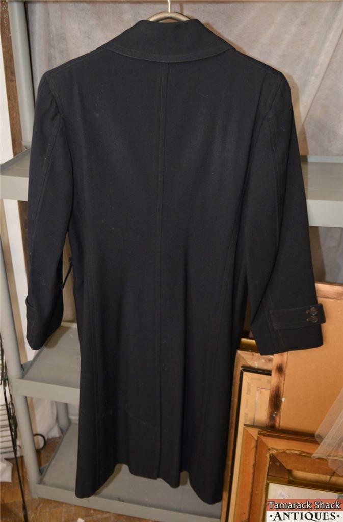 Men's Vintage Overcoat, Black Light Wt.Wool Unlined by Goldstein of Waukegan WI - Image 6