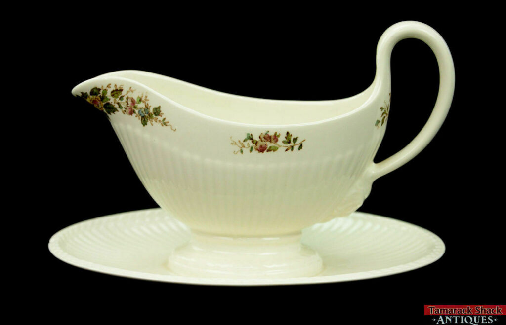 Vintage Wedgwood Edme Conway Gravy Boat & Attached Underplate AK8384